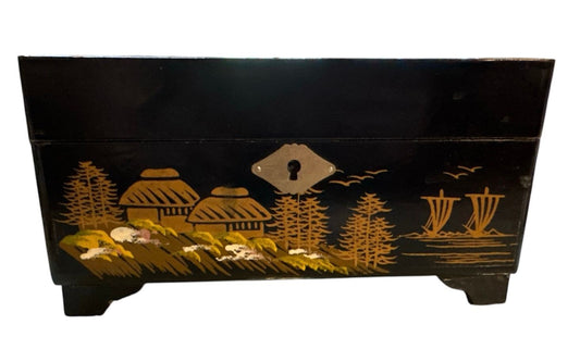 Japanese Lacquered Jewelry Box