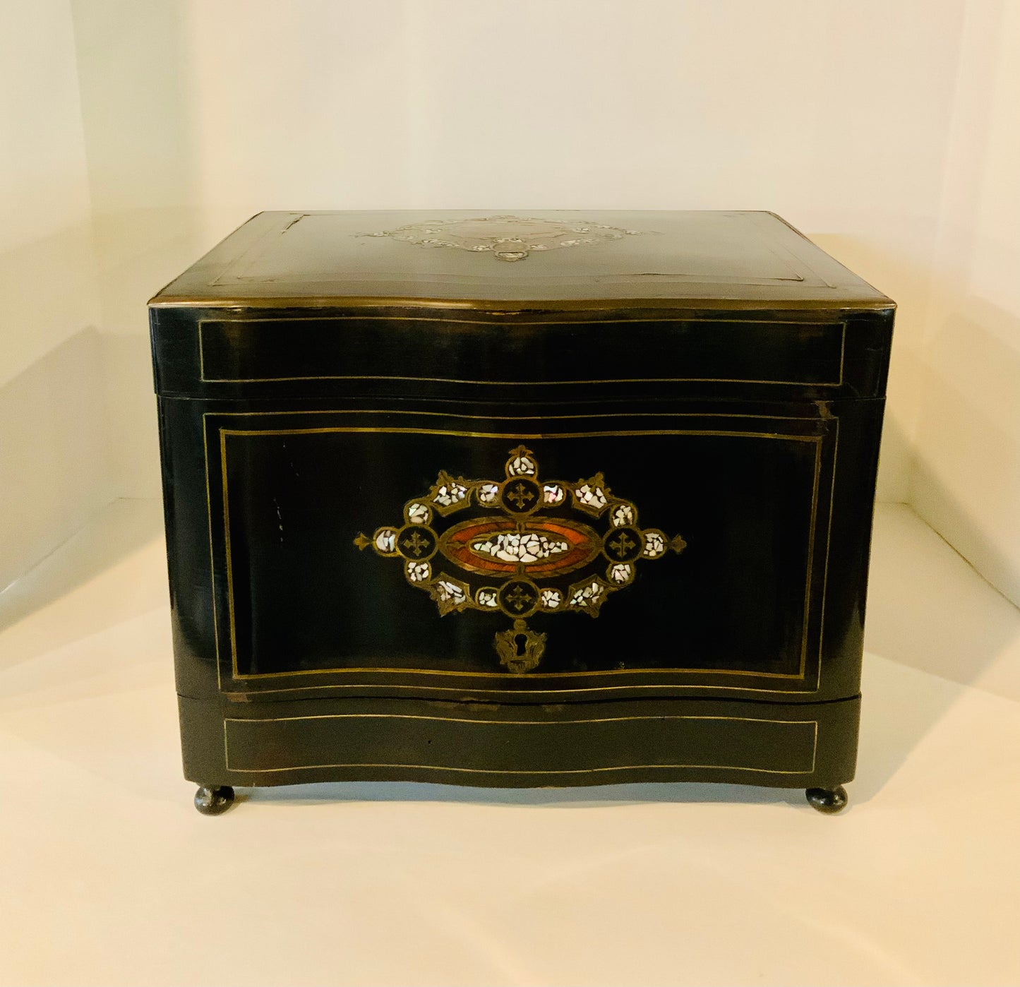 19th Century Travel Bar
