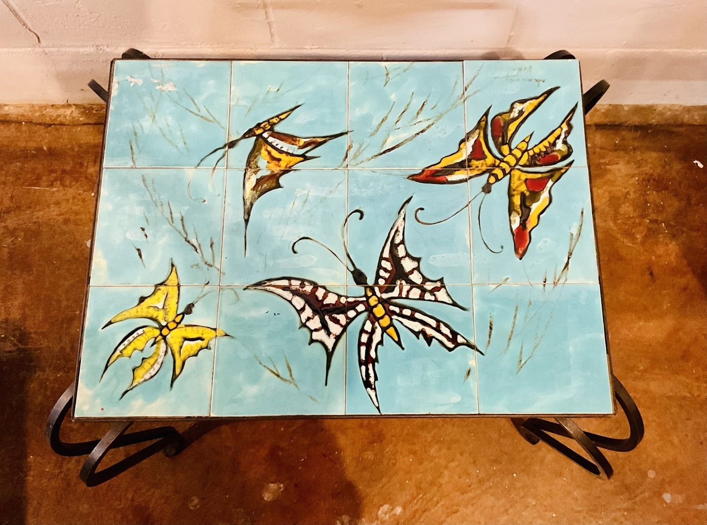 Vallauris tile table