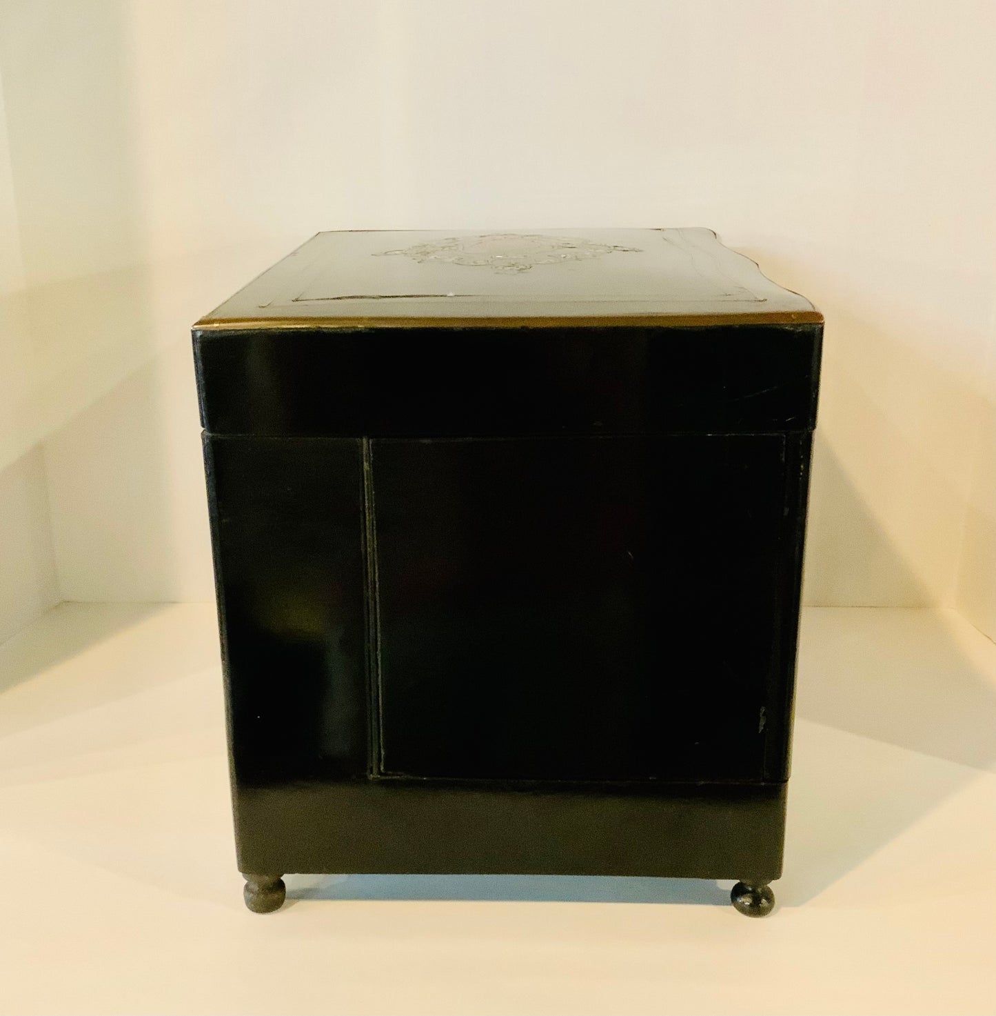 19th Century Travel Bar