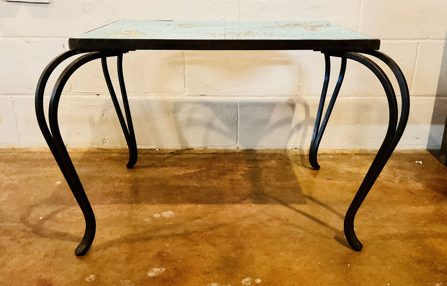 Vallauris tile table