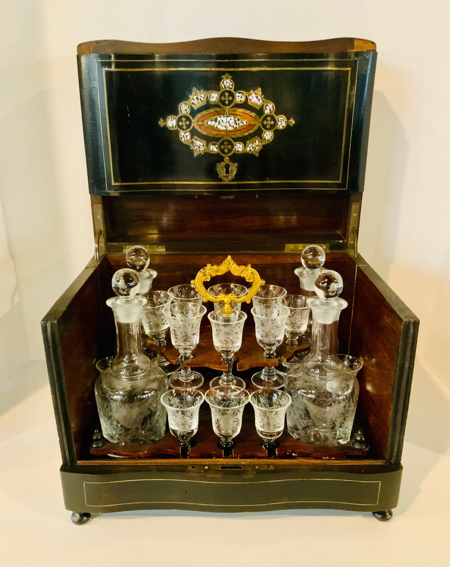 19th Century Travel Bar