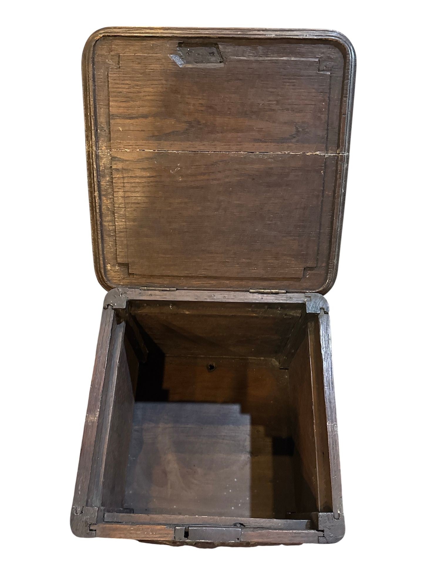 Louis XVI Table Top Box in Walnut, Late 18th century